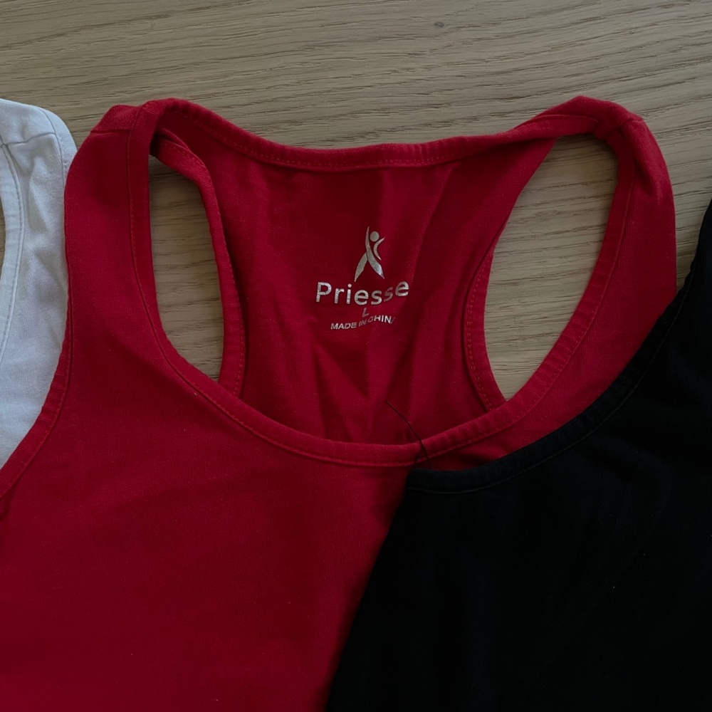 4 Racerback Cropped Athletic Tanks Bundle - Picture 8 of 10